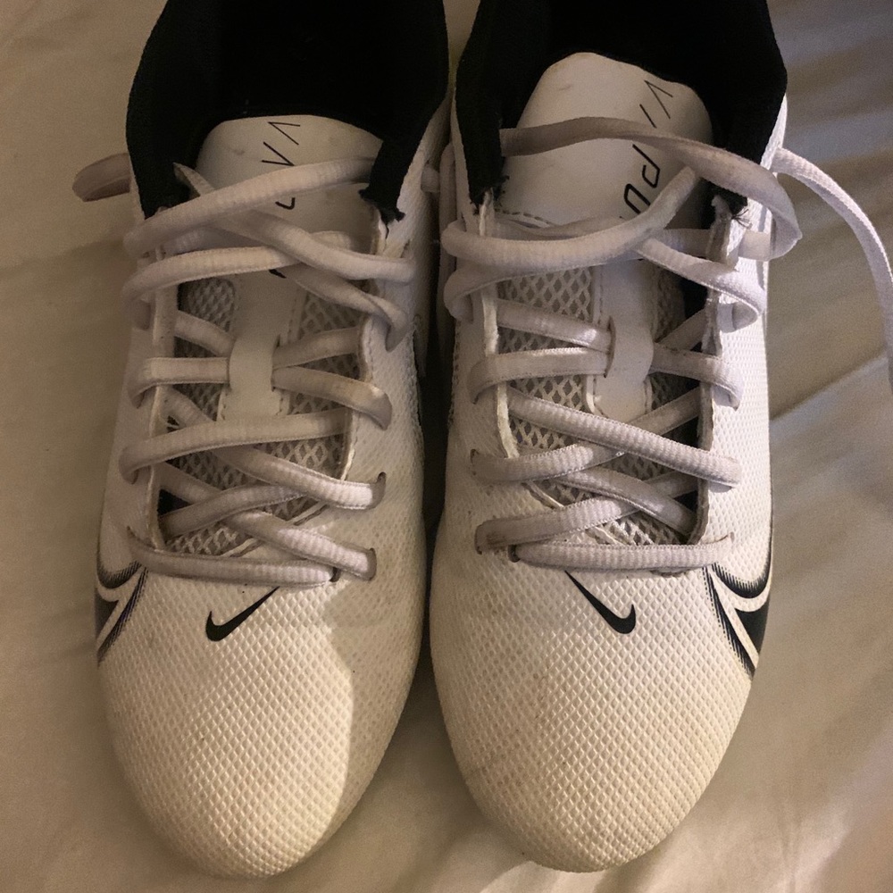 Used Nike Kids' Vapor Edge Varsity Football Cleats